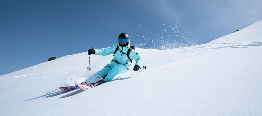 Skier wearing the Smith Method Pro Helmet