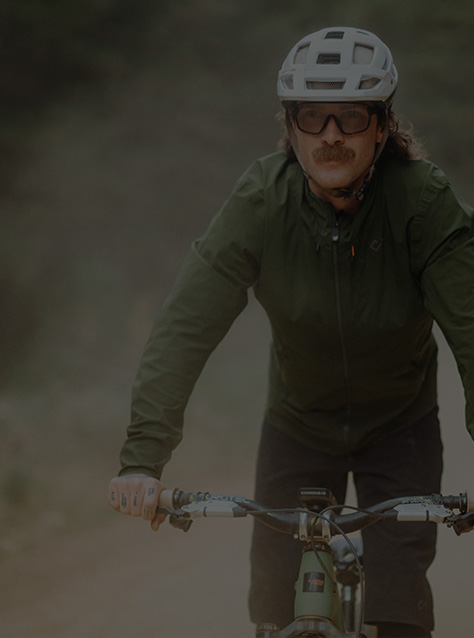 Cyclist wearing Smith bike helmet