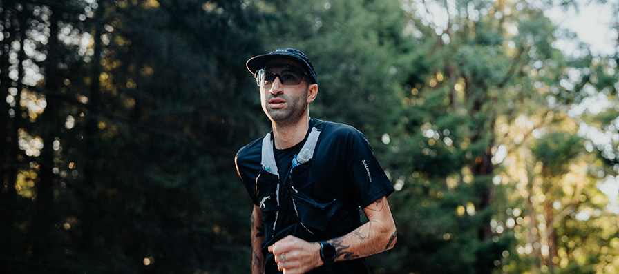 Runner wearing Smith Shift Split MAG photochromic sunglasses